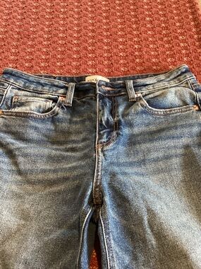 Sneak Peak Vintage 5/27 straight leg slit on sides 5” pictured